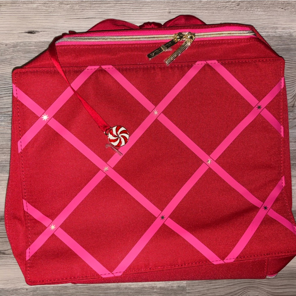 NWOT Estée Lauder Pink and Red Makeup Bag